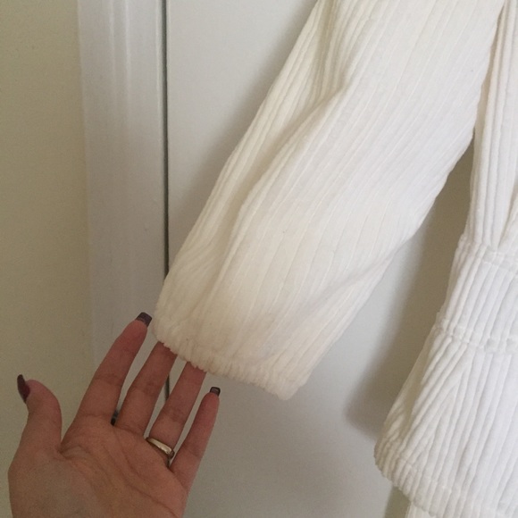 Corduroy Jacket With Belt - Picture 4 of 8